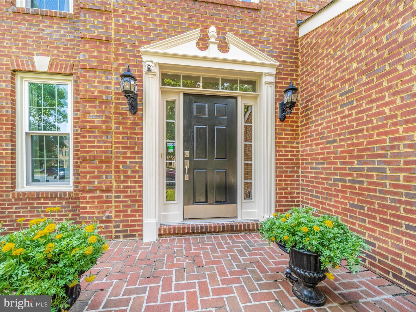 19025 SNOWBERRY CT, LEESBURG, Virginia 20176, 4 Bedrooms Bedrooms, ,3 BathroomsBathrooms,Residential,For sale,19025 SNOWBERRY CT,VALO2103694 MLS # VALO2103694