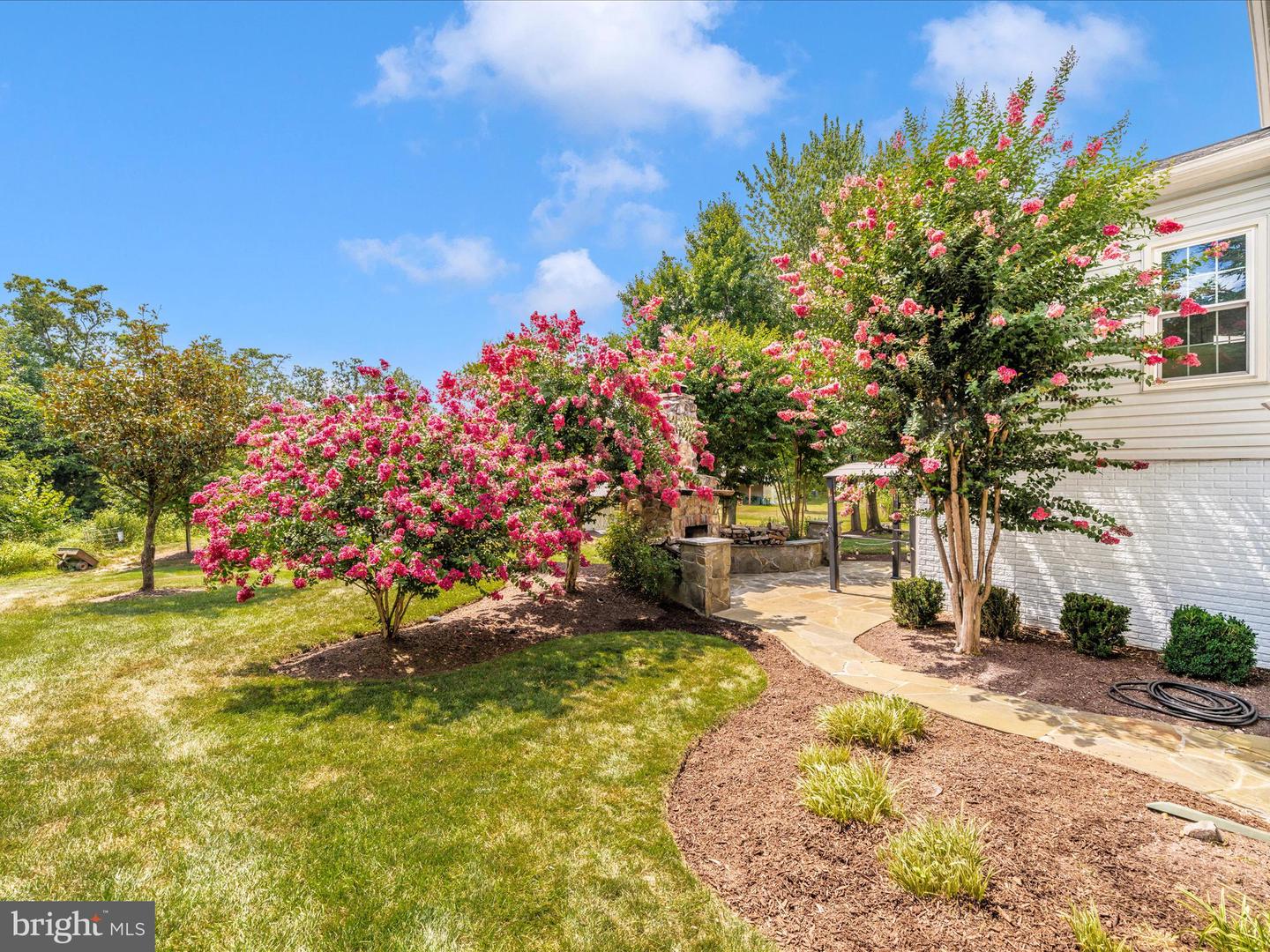19025 SNOWBERRY CT, LEESBURG, Virginia 20176, 4 Bedrooms Bedrooms, ,3 BathroomsBathrooms,Residential,For sale,19025 SNOWBERRY CT,VALO2103694 MLS # VALO2103694