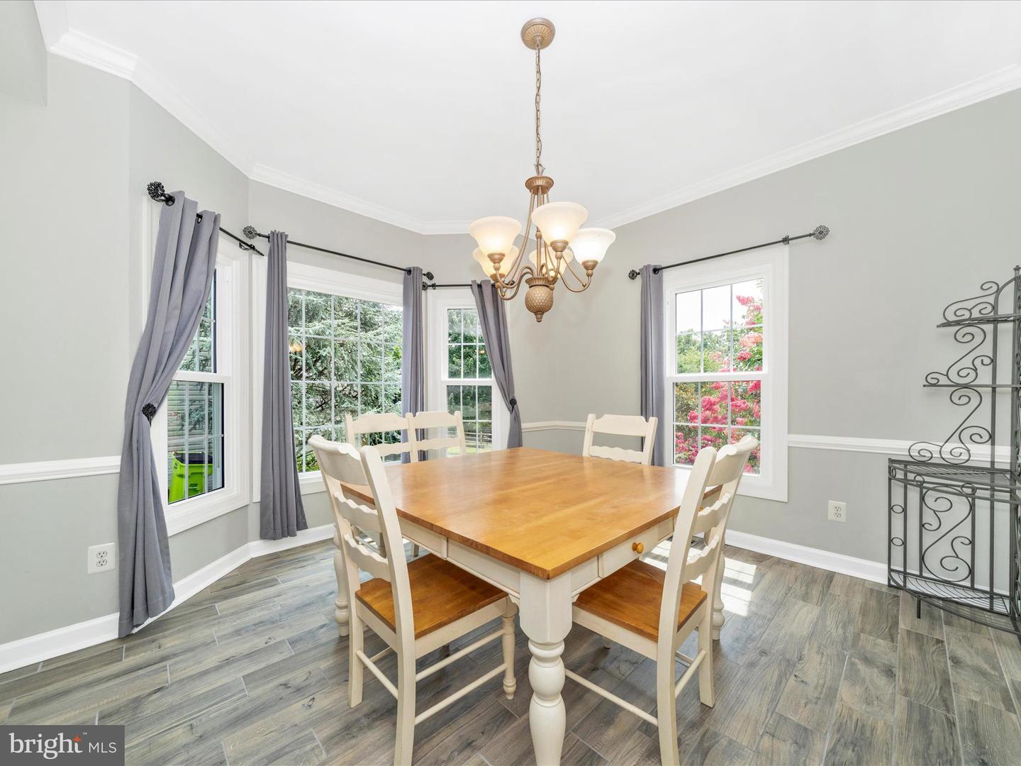 19025 SNOWBERRY CT, LEESBURG, Virginia 20176, 4 Bedrooms Bedrooms, ,3 BathroomsBathrooms,Residential,For sale,19025 SNOWBERRY CT,VALO2103694 MLS # VALO2103694