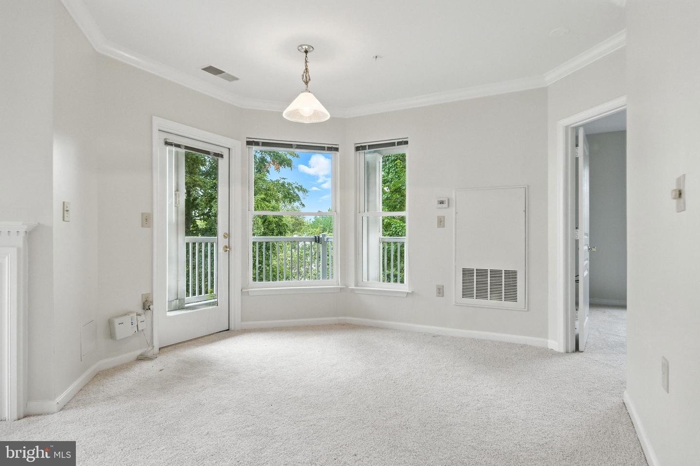 12919 ALTON SQ #307, HERNDON, Virginia 20170, 2 Bedrooms Bedrooms, ,2 BathroomsBathrooms,Residential,For sale,12919 ALTON SQ #307,VAFX2258934 MLS # VAFX2258934