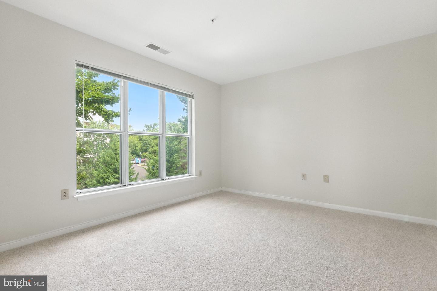 12919 ALTON SQ #307, HERNDON, Virginia 20170, 2 Bedrooms Bedrooms, ,2 BathroomsBathrooms,Residential,For sale,12919 ALTON SQ #307,VAFX2258934 MLS # VAFX2258934