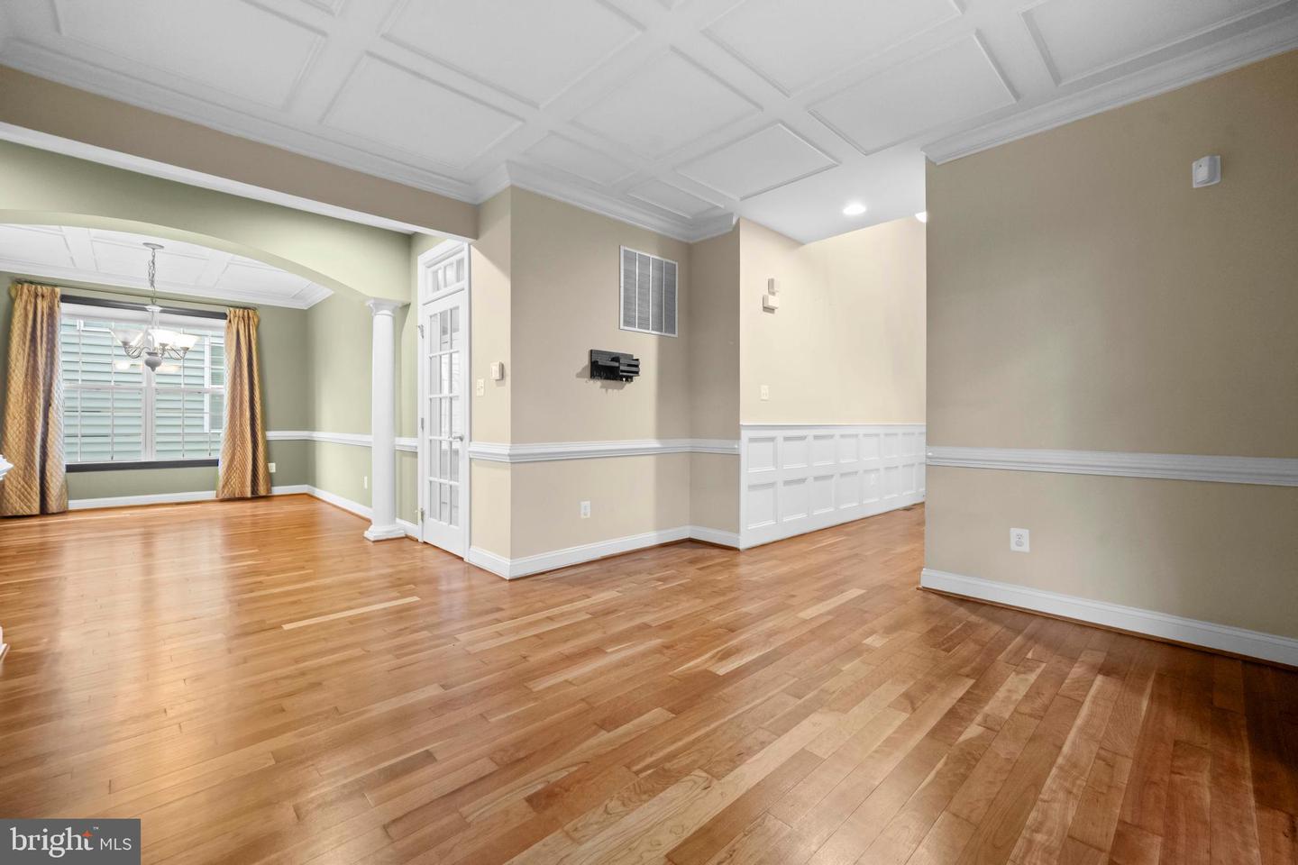 43032 LA RIVA DR, ASHBURN, Virginia 20148, 4 Bedrooms Bedrooms, ,3 BathroomsBathrooms,Residential,For sale,43032 LA RIVA DR,VALO2103700 MLS # VALO2103700