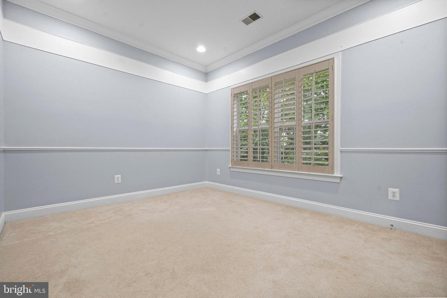 43032 LA RIVA DR, ASHBURN, Virginia 20148, 4 Bedrooms Bedrooms, ,3 BathroomsBathrooms,Residential,For sale,43032 LA RIVA DR,VALO2103700 MLS # VALO2103700