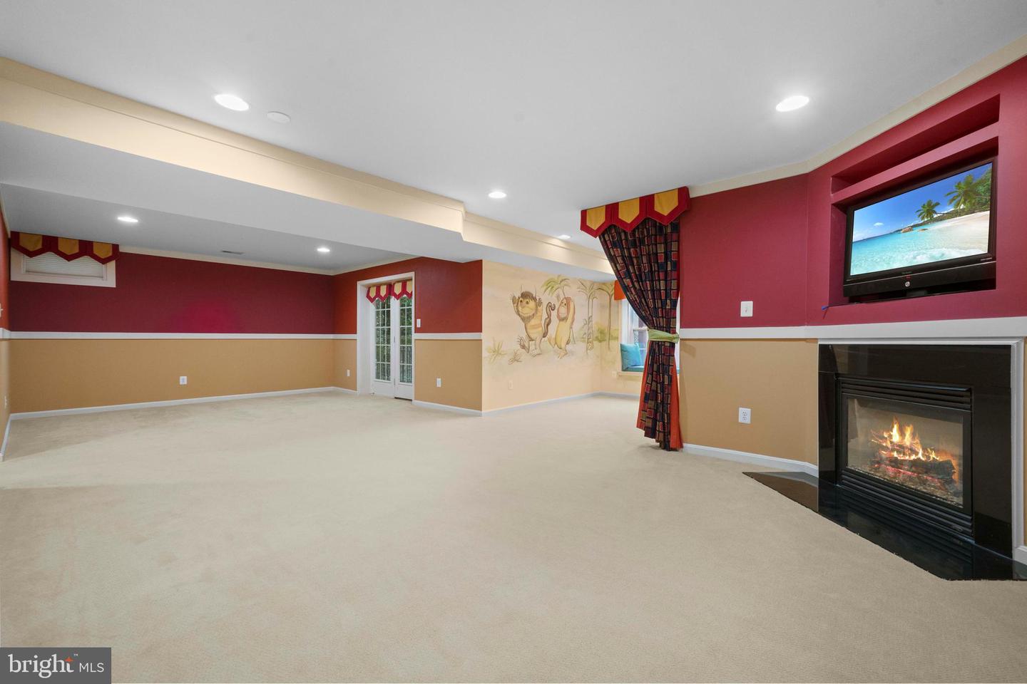 43032 LA RIVA DR, ASHBURN, Virginia 20148, 4 Bedrooms Bedrooms, ,3 BathroomsBathrooms,Residential,For sale,43032 LA RIVA DR,VALO2103700 MLS # VALO2103700