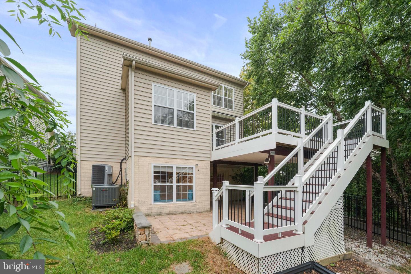 43032 LA RIVA DR, ASHBURN, Virginia 20148, 4 Bedrooms Bedrooms, ,3 BathroomsBathrooms,Residential,For sale,43032 LA RIVA DR,VALO2103700 MLS # VALO2103700
