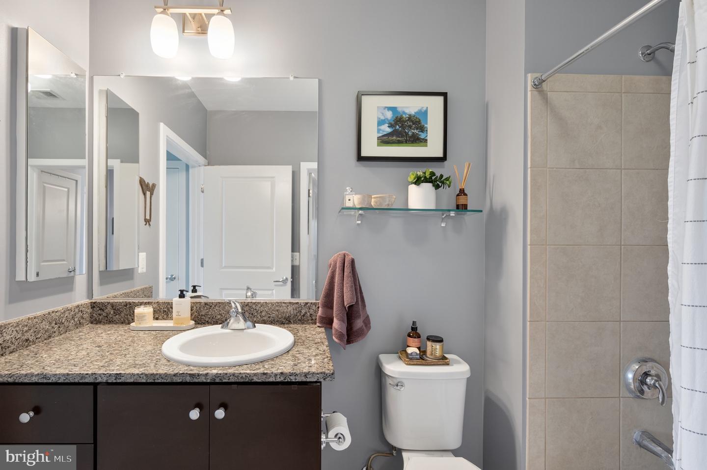 915 N PATRICK ST #406, ALEXANDRIA, Virginia 22314, 1 Bedroom Bedrooms, ,1 BathroomBathrooms,Residential,For sale,915 N PATRICK ST #406,VAAX2048138 MLS # VAAX2048138