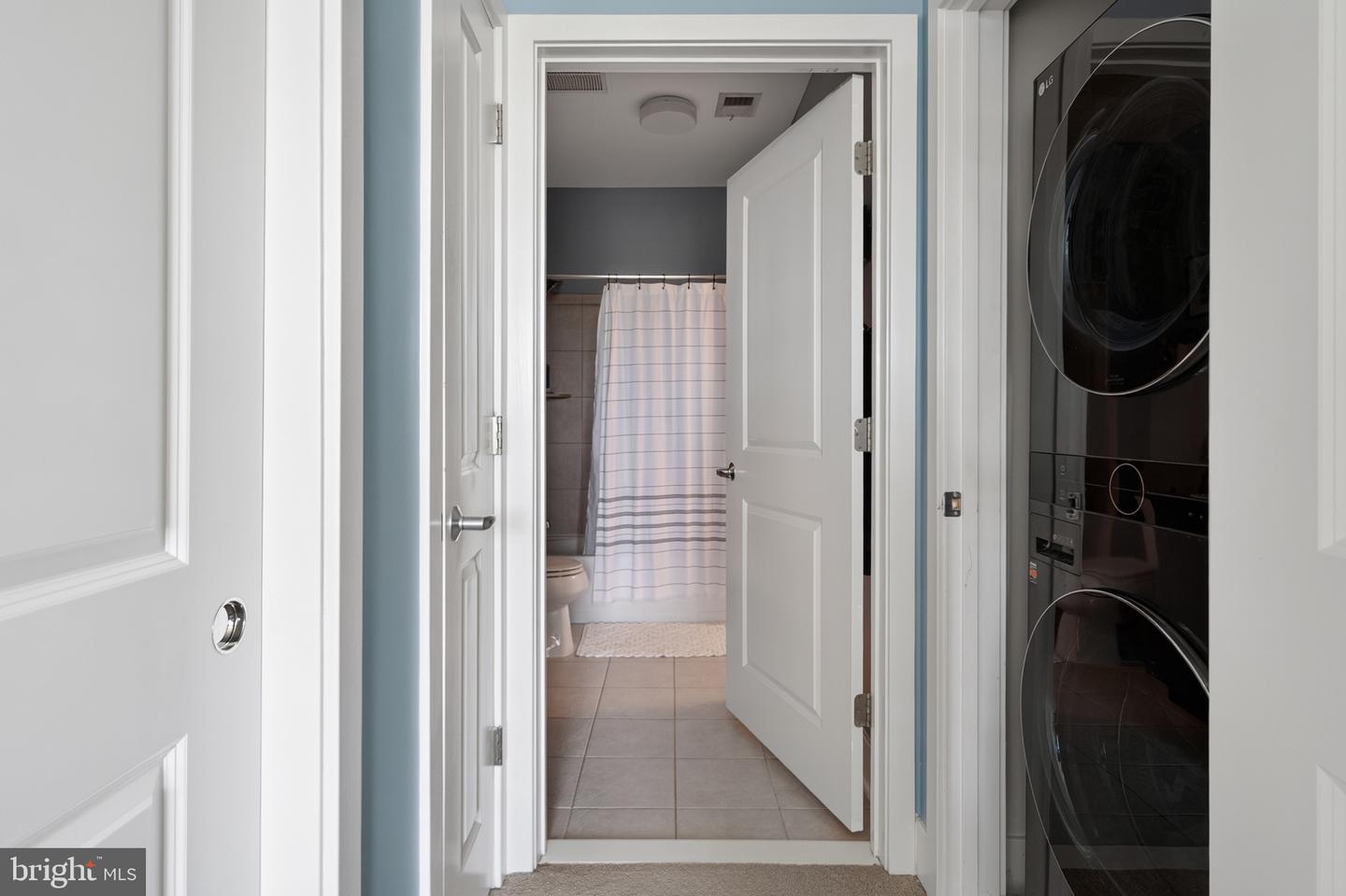 915 N PATRICK ST #406, ALEXANDRIA, Virginia 22314, 1 Bedroom Bedrooms, ,1 BathroomBathrooms,Residential,For sale,915 N PATRICK ST #406,VAAX2048138 MLS # VAAX2048138