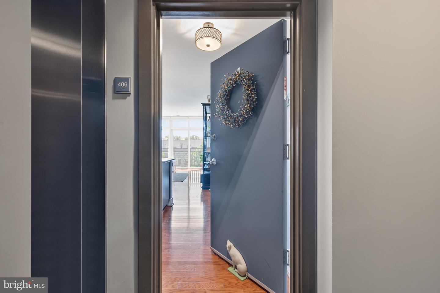 915 N PATRICK ST #406, ALEXANDRIA, Virginia 22314, 1 Bedroom Bedrooms, ,1 BathroomBathrooms,Residential,For sale,915 N PATRICK ST #406,VAAX2048138 MLS # VAAX2048138