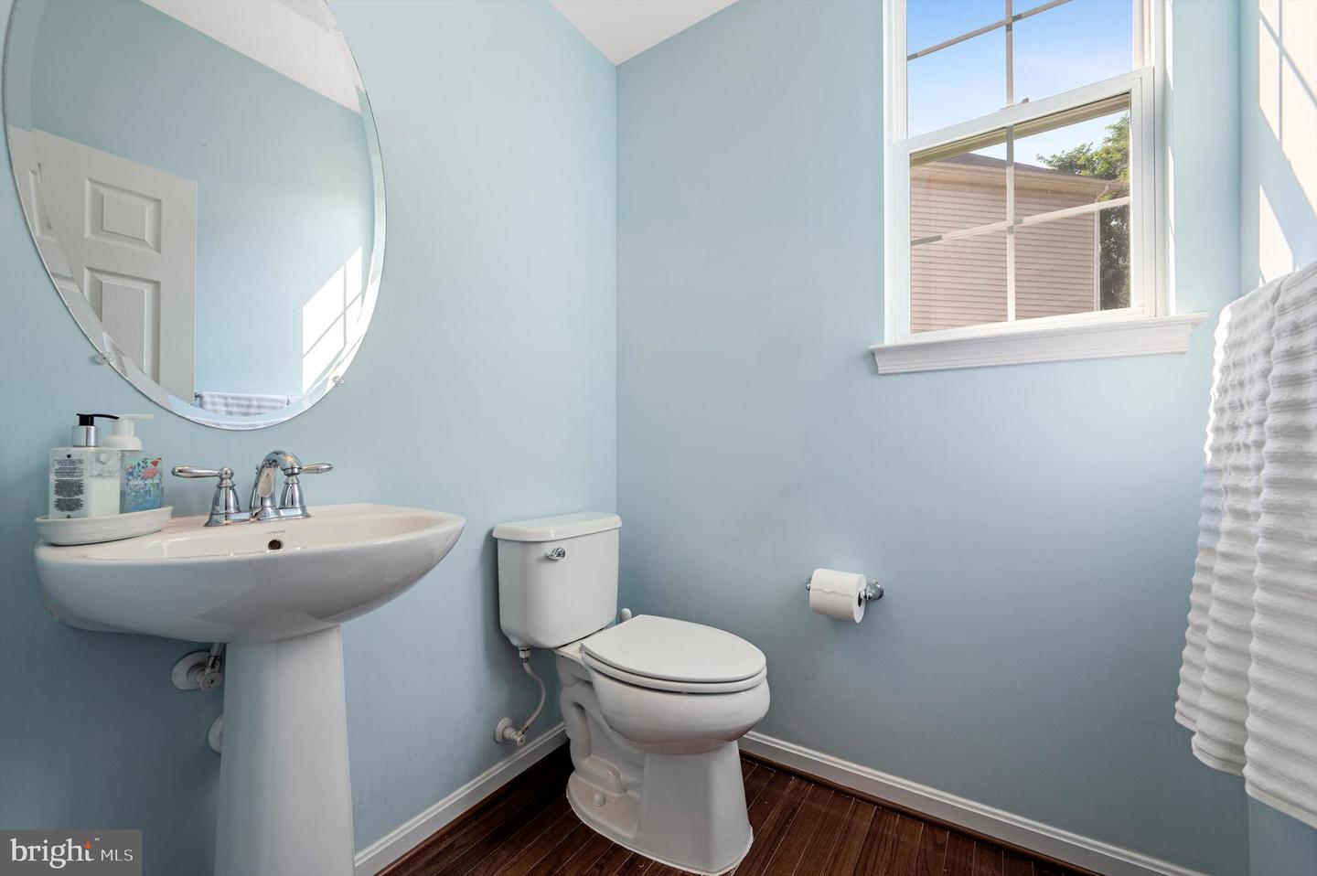 16972 BUCKINGTON CT, ROUND HILL, Virginia 20141, 4 Bedrooms Bedrooms, ,3 BathroomsBathrooms,Residential,For sale,16972 BUCKINGTON CT,VALO2103722 MLS # VALO2103722
