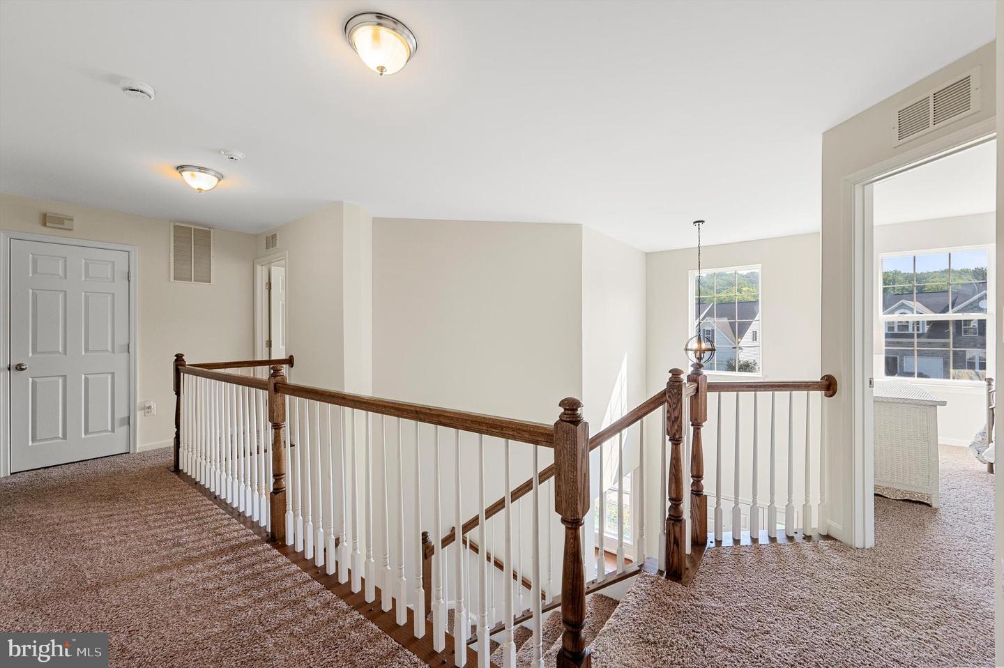 16972 BUCKINGTON CT, ROUND HILL, Virginia 20141, 4 Bedrooms Bedrooms, ,3 BathroomsBathrooms,Residential,For sale,16972 BUCKINGTON CT,VALO2103722 MLS # VALO2103722