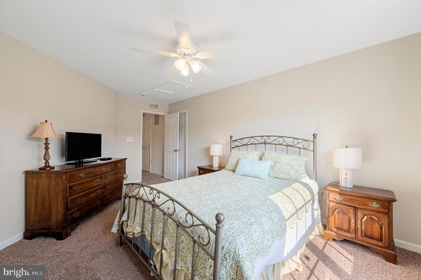 16972 BUCKINGTON CT, ROUND HILL, Virginia 20141, 4 Bedrooms Bedrooms, ,3 BathroomsBathrooms,Residential,For sale,16972 BUCKINGTON CT,VALO2103722 MLS # VALO2103722