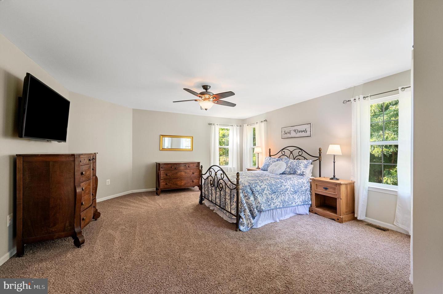 16972 BUCKINGTON CT, ROUND HILL, Virginia 20141, 4 Bedrooms Bedrooms, ,3 BathroomsBathrooms,Residential,For sale,16972 BUCKINGTON CT,VALO2103722 MLS # VALO2103722