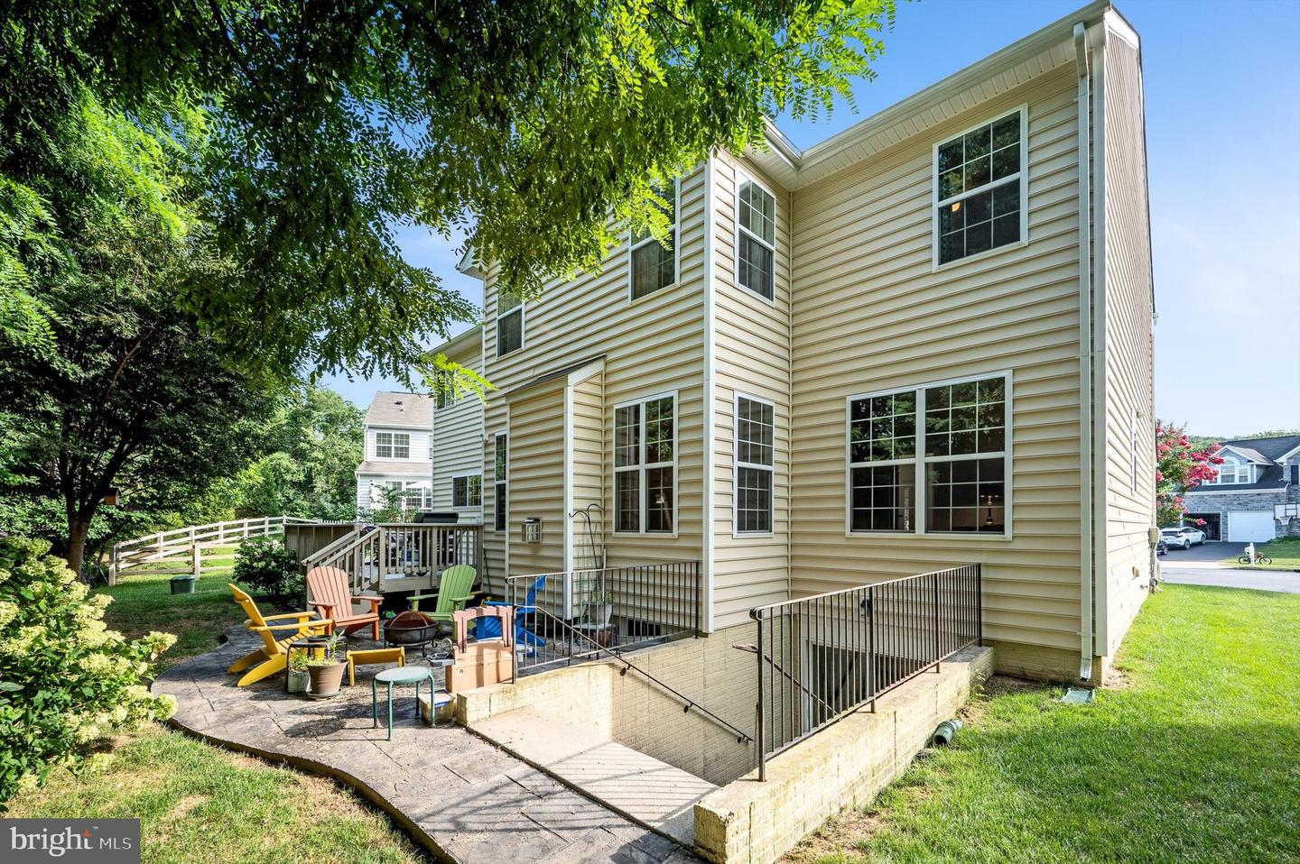 16972 BUCKINGTON CT, ROUND HILL, Virginia 20141, 4 Bedrooms Bedrooms, ,3 BathroomsBathrooms,Residential,For sale,16972 BUCKINGTON CT,VALO2103722 MLS # VALO2103722