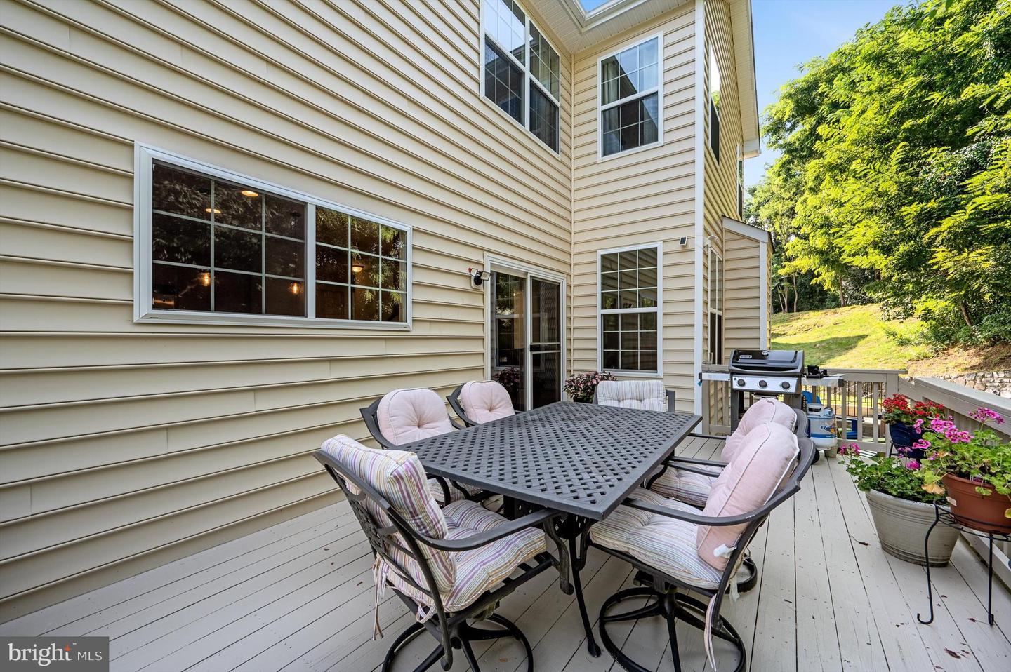 16972 BUCKINGTON CT, ROUND HILL, Virginia 20141, 4 Bedrooms Bedrooms, ,3 BathroomsBathrooms,Residential,For sale,16972 BUCKINGTON CT,VALO2103722 MLS # VALO2103722