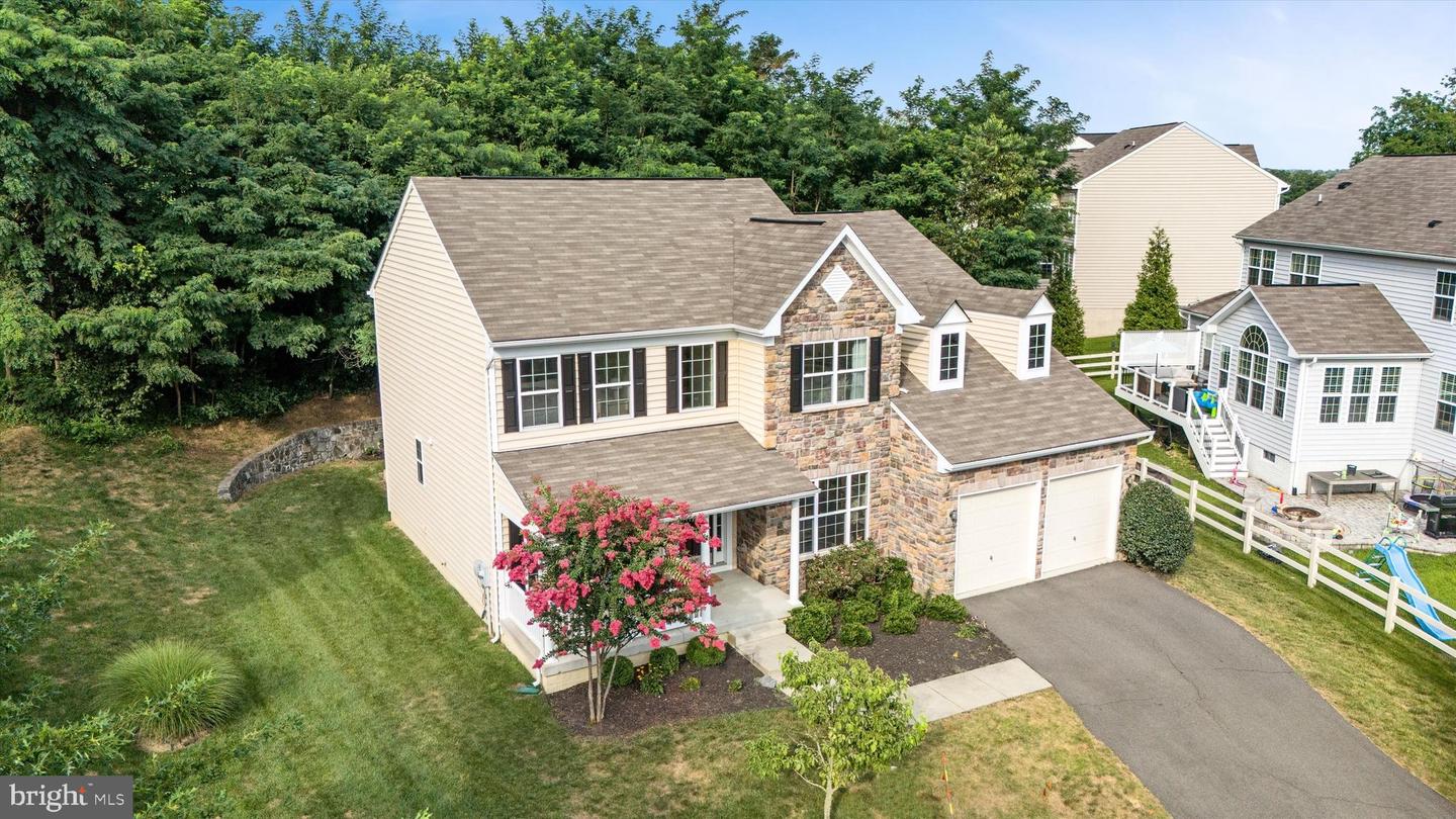 16972 BUCKINGTON CT, ROUND HILL, Virginia 20141, 4 Bedrooms Bedrooms, ,3 BathroomsBathrooms,Residential,For sale,16972 BUCKINGTON CT,VALO2103722 MLS # VALO2103722