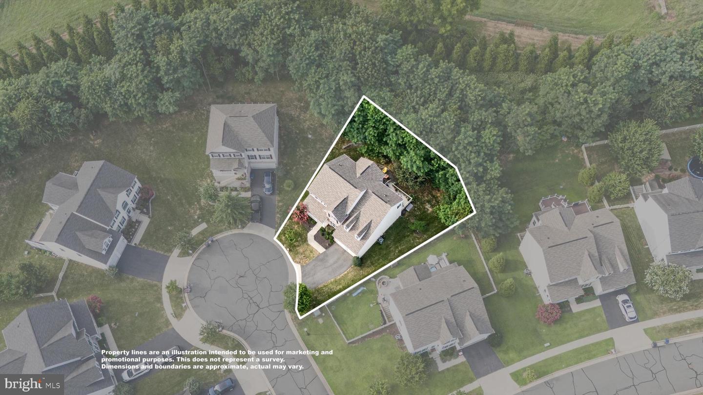 16972 BUCKINGTON CT, ROUND HILL, Virginia 20141, 4 Bedrooms Bedrooms, ,3 BathroomsBathrooms,Residential,For sale,16972 BUCKINGTON CT,VALO2103722 MLS # VALO2103722