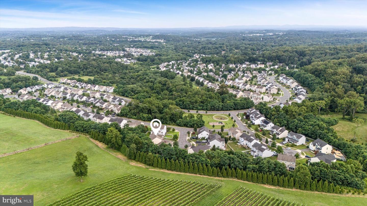 16972 BUCKINGTON CT, ROUND HILL, Virginia 20141, 4 Bedrooms Bedrooms, ,3 BathroomsBathrooms,Residential,For sale,16972 BUCKINGTON CT,VALO2103722 MLS # VALO2103722