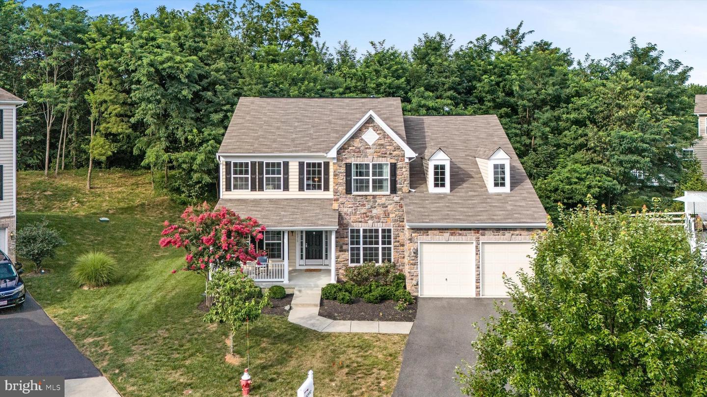 16972 BUCKINGTON CT, ROUND HILL, Virginia 20141, 4 Bedrooms Bedrooms, ,3 BathroomsBathrooms,Residential,For sale,16972 BUCKINGTON CT,VALO2103722 MLS # VALO2103722