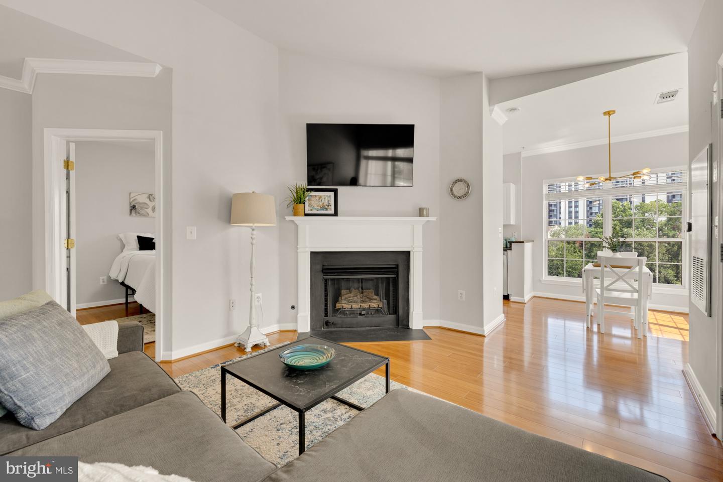 4550 STRUTFIELD LN #2405, ALEXANDRIA, Virginia 22311, 2 Bedrooms Bedrooms, ,1 BathroomBathrooms,Residential,For sale,4550 STRUTFIELD LN #2405,VAAX2048150 MLS # VAAX2048150