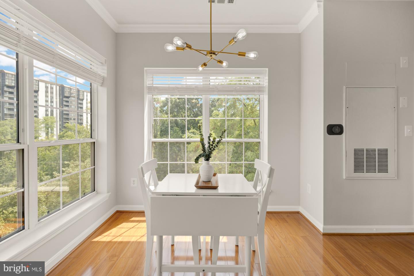 4550 STRUTFIELD LN #2405, ALEXANDRIA, Virginia 22311, 2 Bedrooms Bedrooms, ,1 BathroomBathrooms,Residential,For sale,4550 STRUTFIELD LN #2405,VAAX2048150 MLS # VAAX2048150