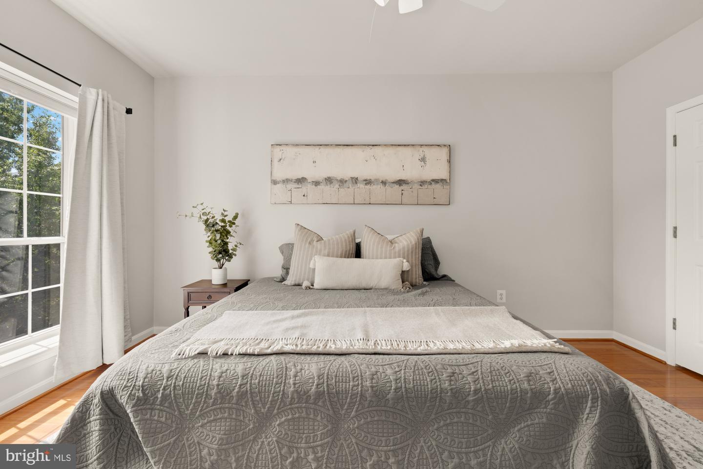 4550 STRUTFIELD LN #2405, ALEXANDRIA, Virginia 22311, 2 Bedrooms Bedrooms, ,1 BathroomBathrooms,Residential,For sale,4550 STRUTFIELD LN #2405,VAAX2048150 MLS # VAAX2048150