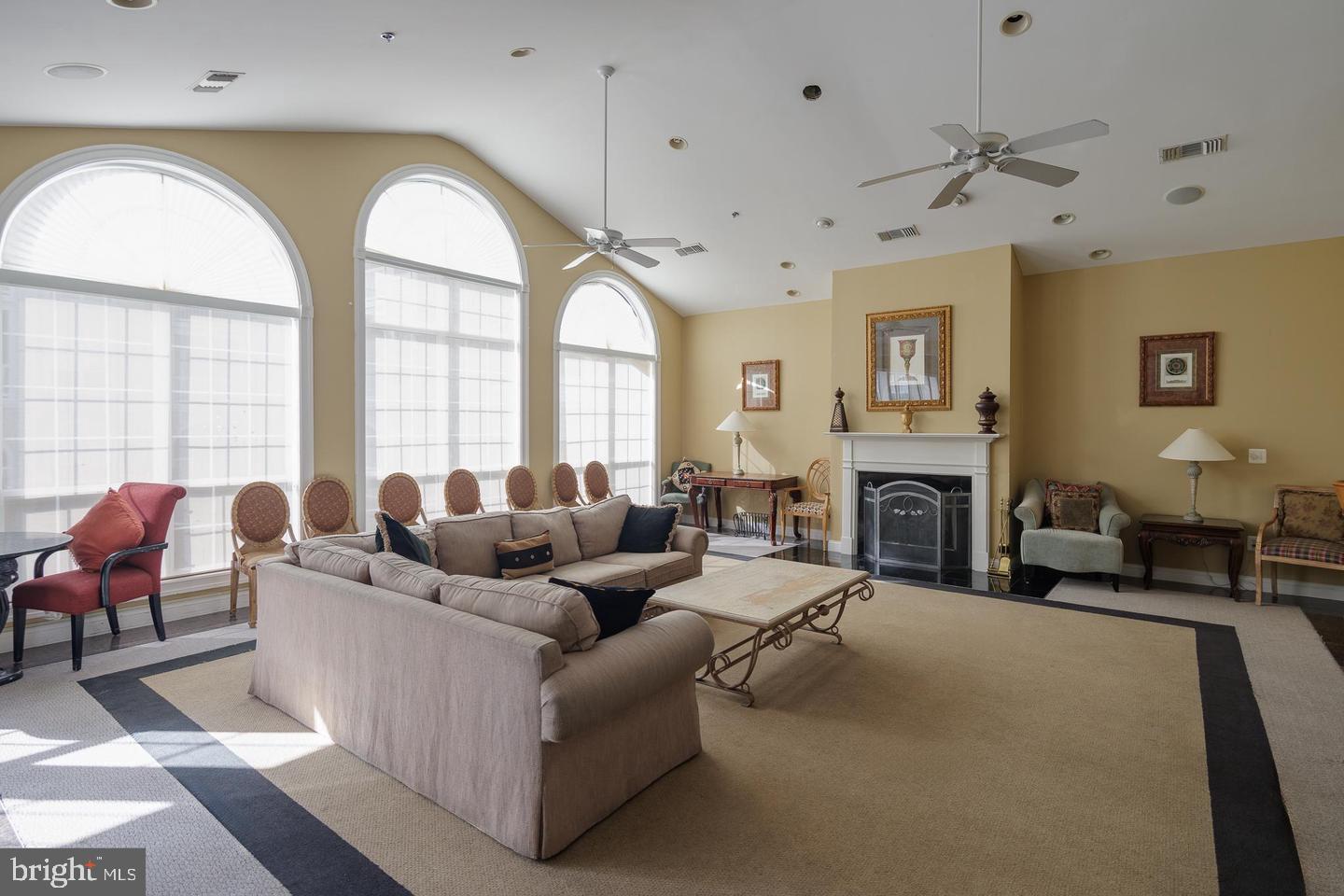 4550 STRUTFIELD LN #2405, ALEXANDRIA, Virginia 22311, 2 Bedrooms Bedrooms, ,1 BathroomBathrooms,Residential,For sale,4550 STRUTFIELD LN #2405,VAAX2048150 MLS # VAAX2048150