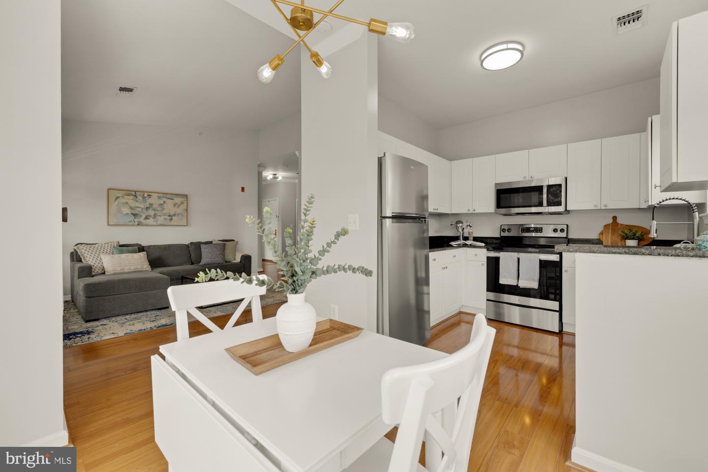 4550 STRUTFIELD LN #2405, ALEXANDRIA, Virginia 22311, 2 Bedrooms Bedrooms, ,1 BathroomBathrooms,Residential,For sale,4550 STRUTFIELD LN #2405,VAAX2048150 MLS # VAAX2048150