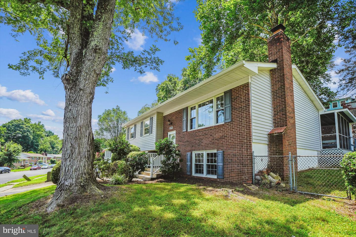 13804 GILBERT RD, WOODBRIDGE, Virginia 22193, 4 Bedrooms Bedrooms, 12 Rooms Rooms,3 BathroomsBathrooms,Residential,For sale,13804 GILBERT RD,VAPW2100566 MLS # VAPW2100566