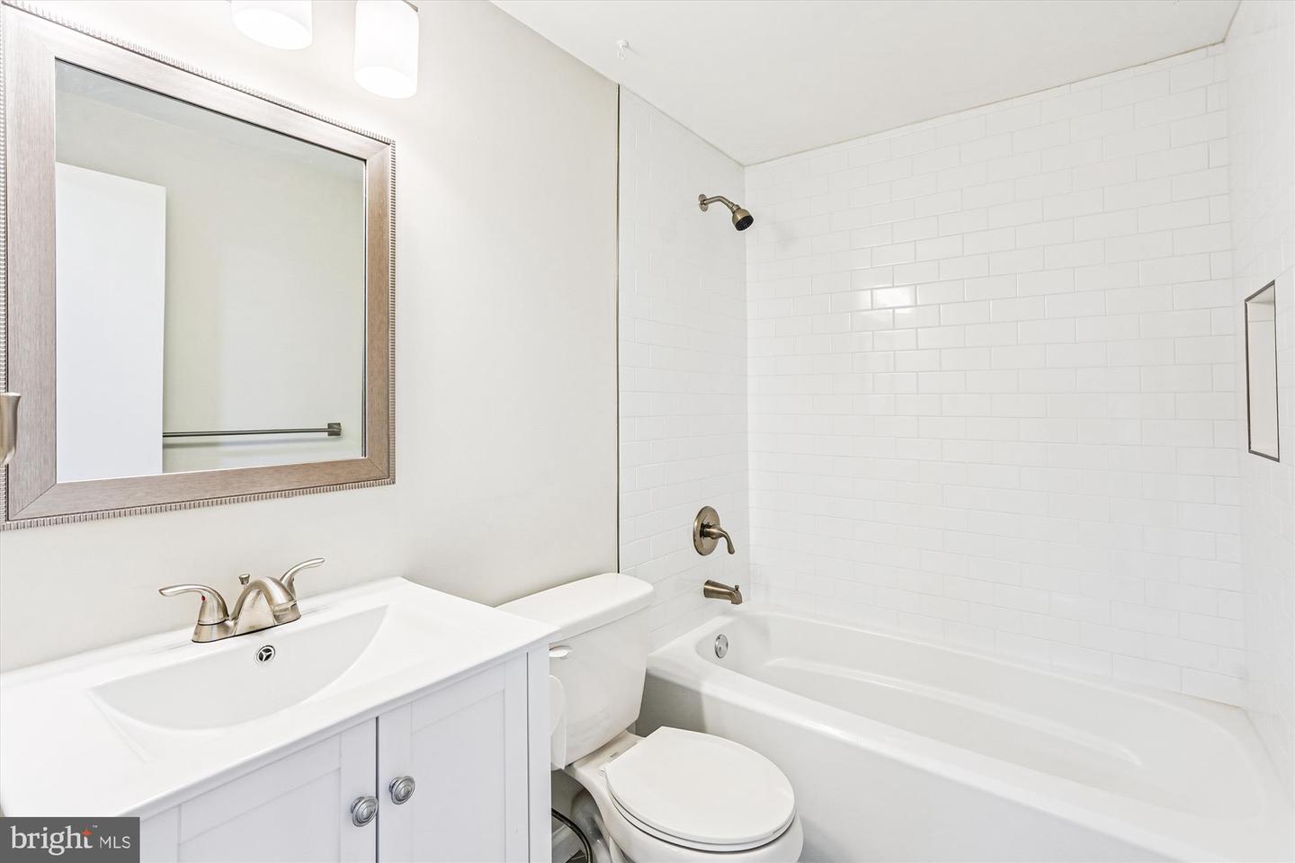 13804 GILBERT RD, WOODBRIDGE, Virginia 22193, 4 Bedrooms Bedrooms, 12 Rooms Rooms,3 BathroomsBathrooms,Residential,For sale,13804 GILBERT RD,VAPW2100566 MLS # VAPW2100566