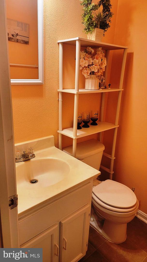 9058 OLD HICKORY CT, MANASSAS, Virginia 20110, 4 Bedrooms Bedrooms, ,3 BathroomsBathrooms,Residential,For sale,9058 OLD HICKORY CT,VAMN2009126 MLS # VAMN2009126