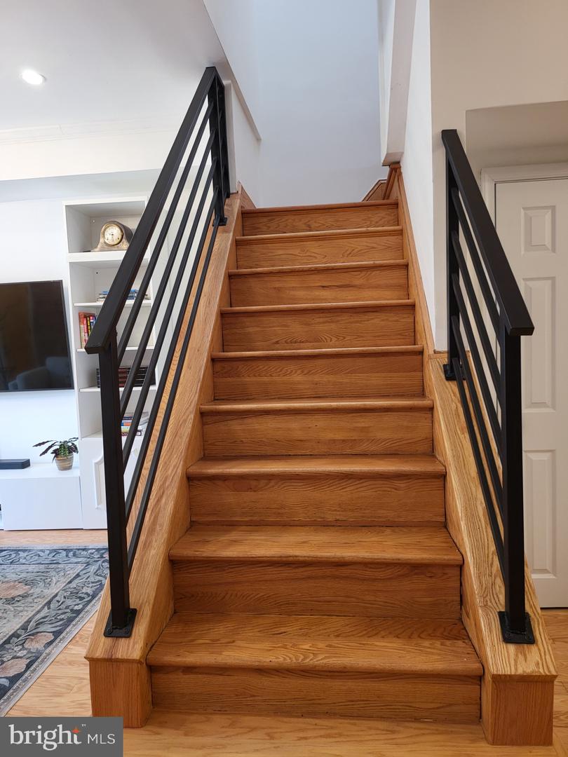 16 Q ST NE, WASHINGTON, District Of Columbia 20002, 5 Bedrooms Bedrooms, ,3 BathroomsBathrooms,Residential,For sale,16 Q ST NE,DCDC2213398 MLS # DCDC2213398