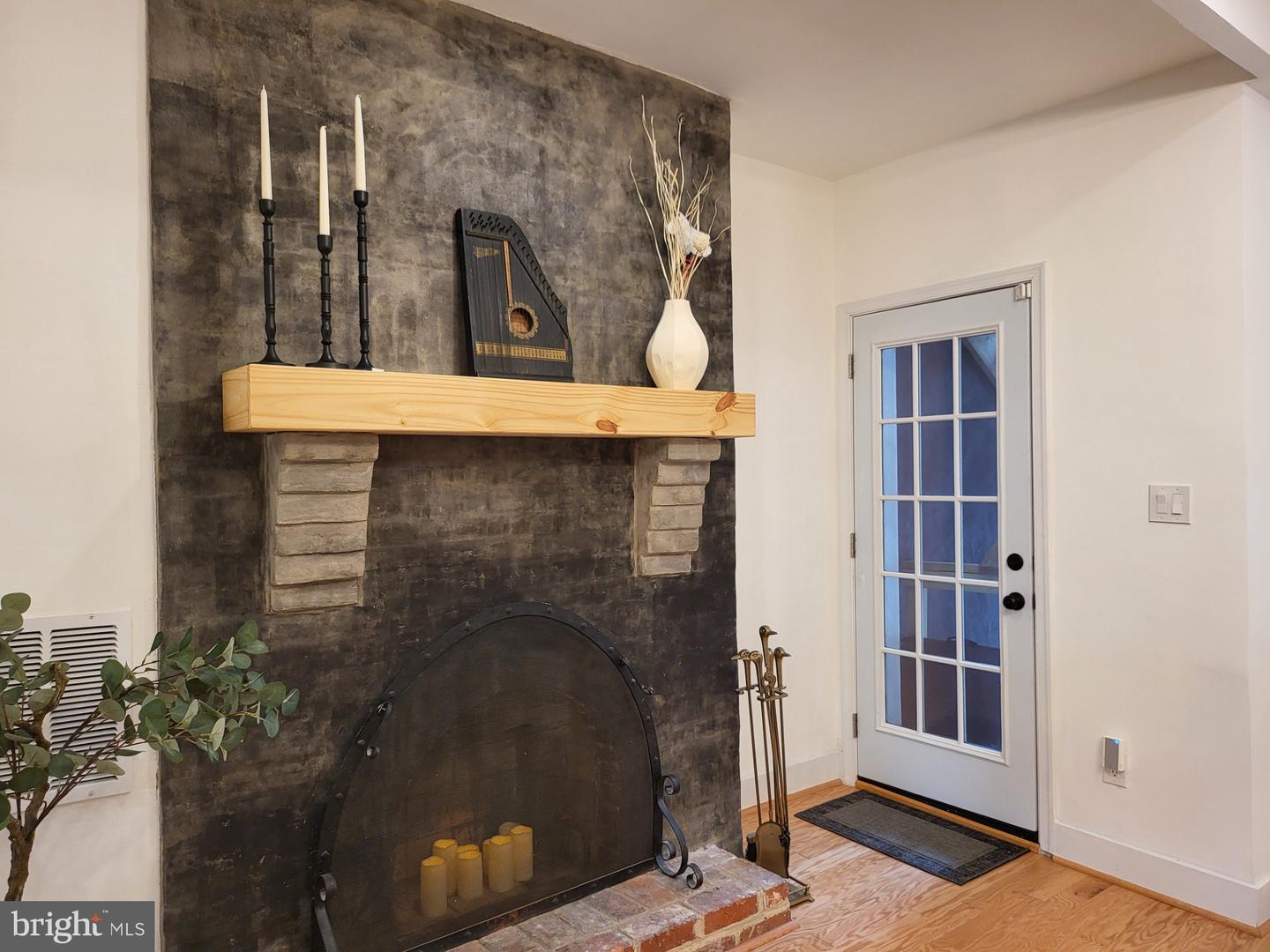 16 Q ST NE, WASHINGTON, District Of Columbia 20002, 5 Bedrooms Bedrooms, ,3 BathroomsBathrooms,Residential,For sale,16 Q ST NE,DCDC2213398 MLS # DCDC2213398