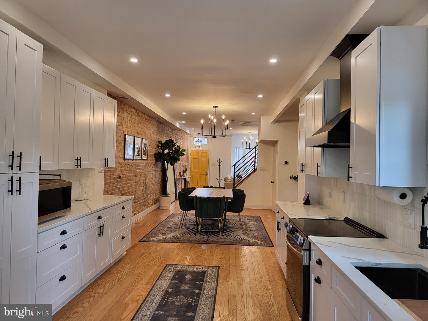 16 Q ST NE, WASHINGTON, District Of Columbia 20002, 5 Bedrooms Bedrooms, ,3 BathroomsBathrooms,Residential,For sale,16 Q ST NE,DCDC2213398 MLS # DCDC2213398