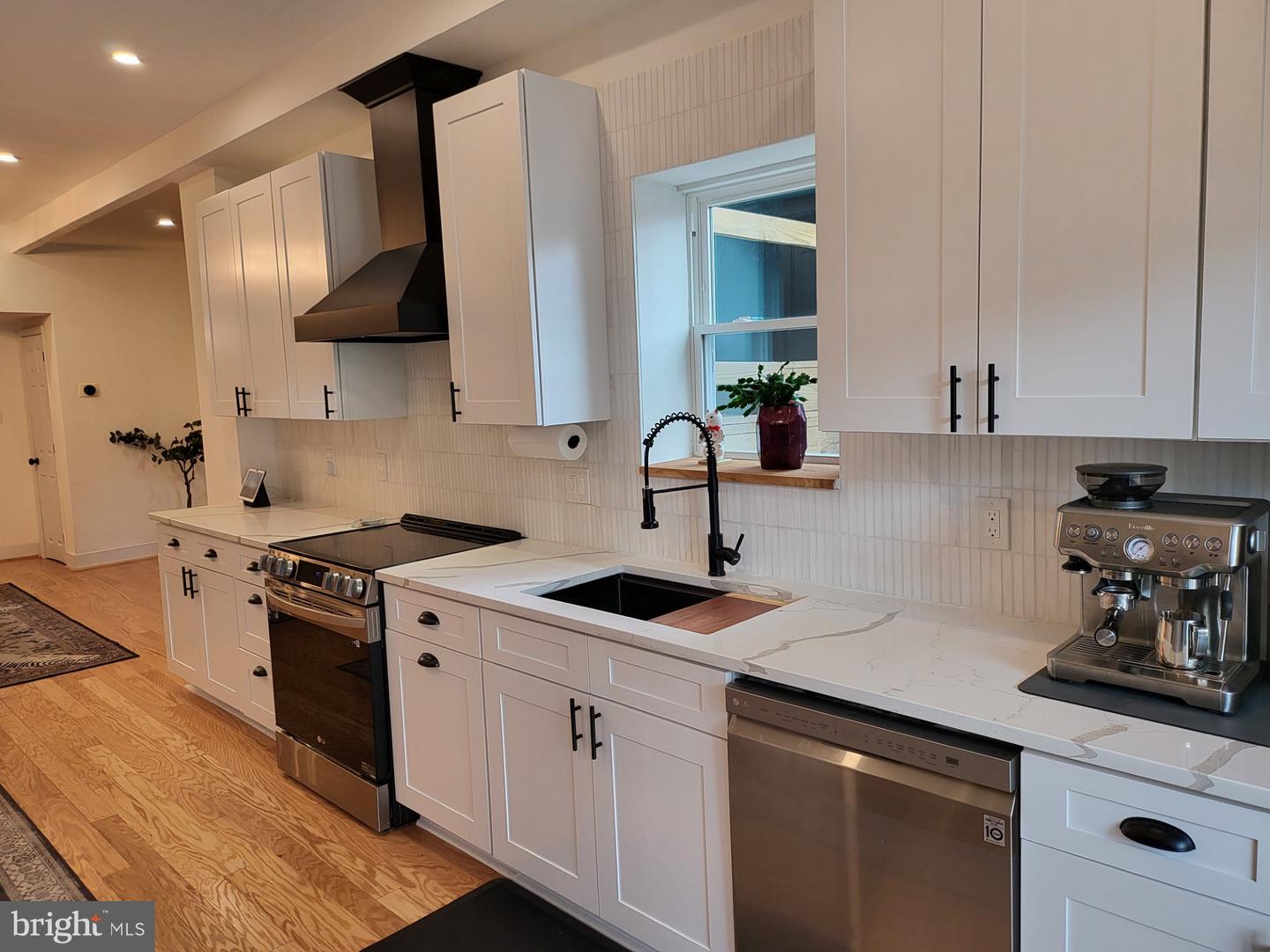 16 Q ST NE, WASHINGTON, District Of Columbia 20002, 5 Bedrooms Bedrooms, ,3 BathroomsBathrooms,Residential,For sale,16 Q ST NE,DCDC2213398 MLS # DCDC2213398