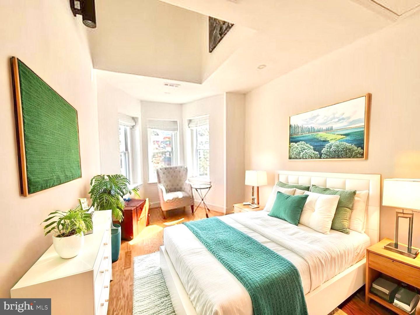 16 Q ST NE, WASHINGTON, District Of Columbia 20002, 5 Bedrooms Bedrooms, ,3 BathroomsBathrooms,Residential,For sale,16 Q ST NE,DCDC2213398 MLS # DCDC2213398