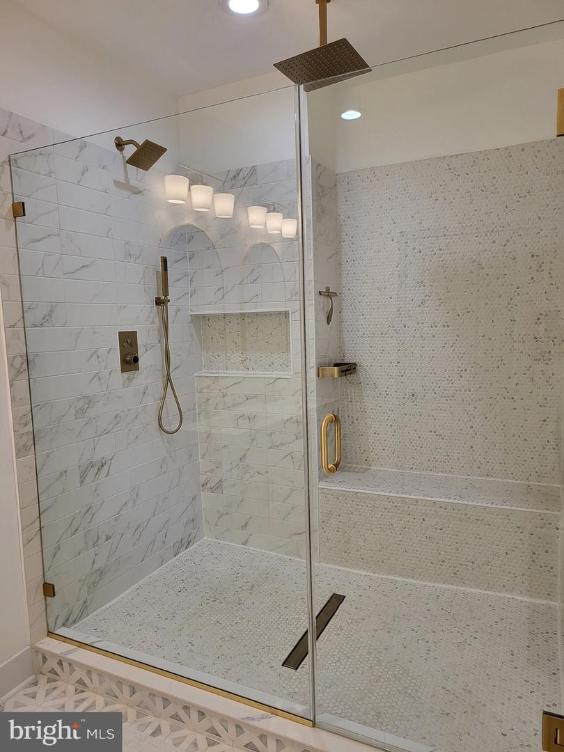 16 Q ST NE, WASHINGTON, District Of Columbia 20002, 5 Bedrooms Bedrooms, ,3 BathroomsBathrooms,Residential,For sale,16 Q ST NE,DCDC2213398 MLS # DCDC2213398