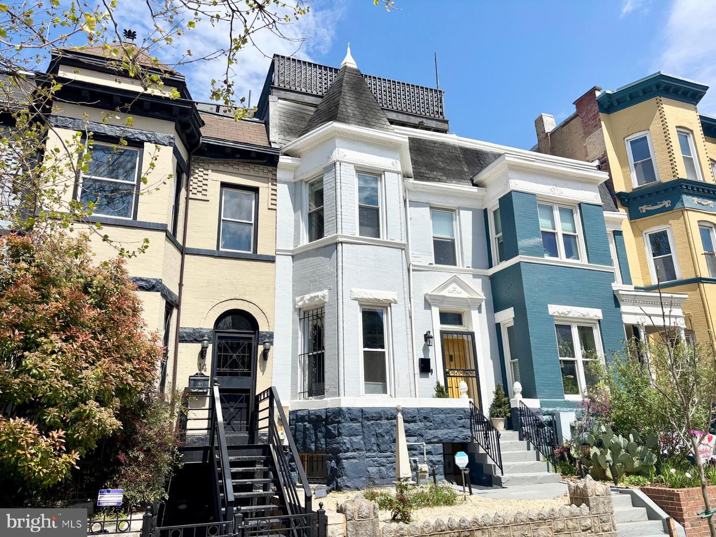 16 Q ST NE, WASHINGTON, District Of Columbia 20002, 5 Bedrooms Bedrooms, ,3 BathroomsBathrooms,Residential,For sale,16 Q ST NE,DCDC2213398 MLS # DCDC2213398