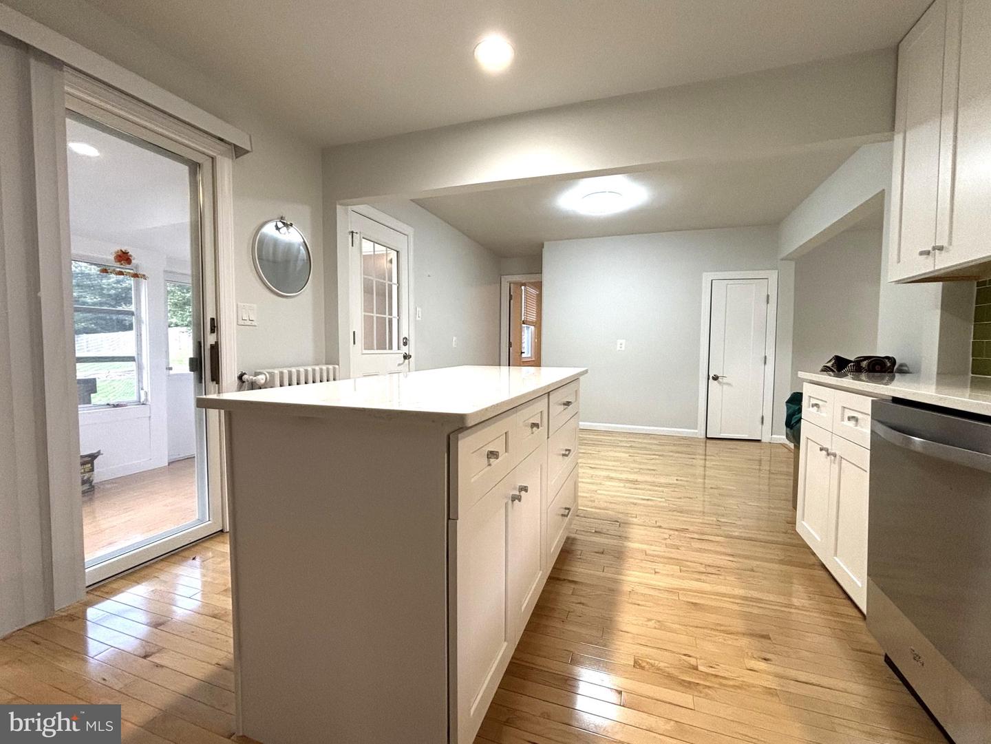 10710 WARWICK AVE, FAIRFAX, Virginia 22030, 3 Bedrooms Bedrooms, ,1 BathroomBathrooms,Residential,For sale,10710 WARWICK AVE,VAFC2006720 MLS # VAFC2006720