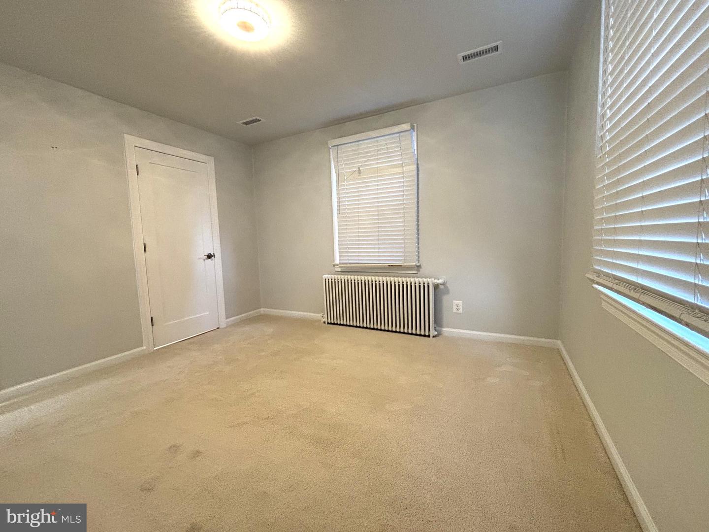 10710 WARWICK AVE, FAIRFAX, Virginia 22030, 3 Bedrooms Bedrooms, ,1 BathroomBathrooms,Residential,For sale,10710 WARWICK AVE,VAFC2006720 MLS # VAFC2006720
