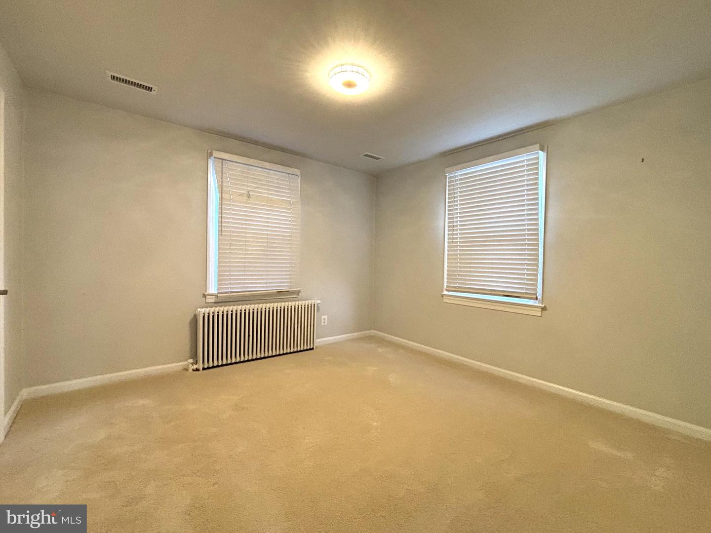 10710 WARWICK AVE, FAIRFAX, Virginia 22030, 3 Bedrooms Bedrooms, ,1 BathroomBathrooms,Residential,For sale,10710 WARWICK AVE,VAFC2006720 MLS # VAFC2006720