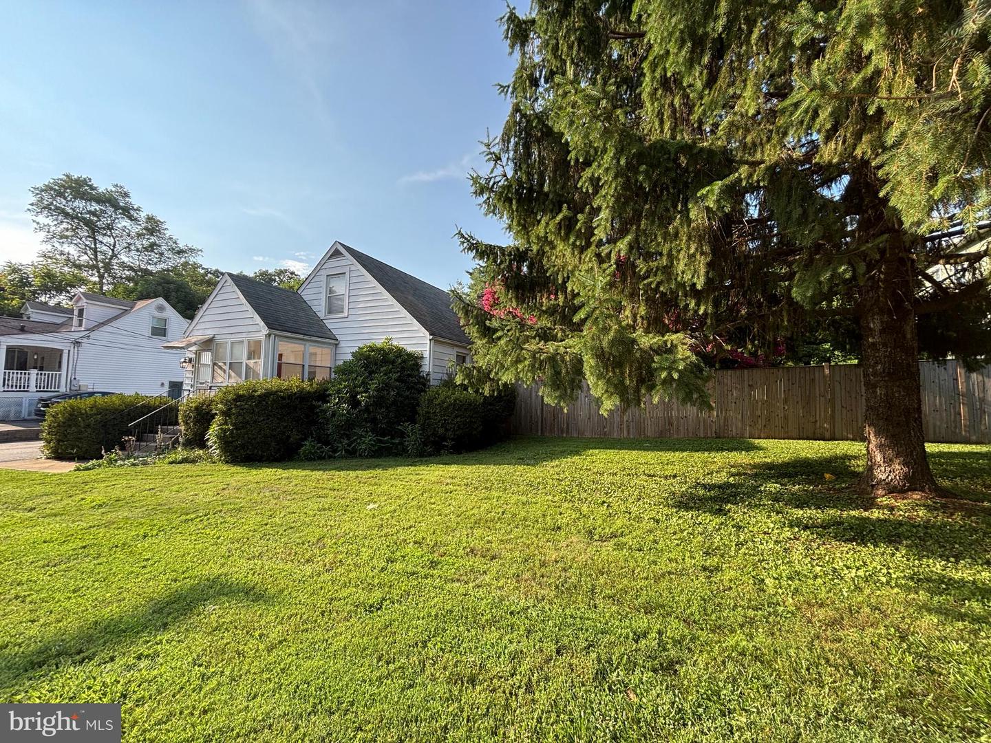 10710 WARWICK AVE, FAIRFAX, Virginia 22030, 3 Bedrooms Bedrooms, ,1 BathroomBathrooms,Residential,For sale,10710 WARWICK AVE,VAFC2006720 MLS # VAFC2006720