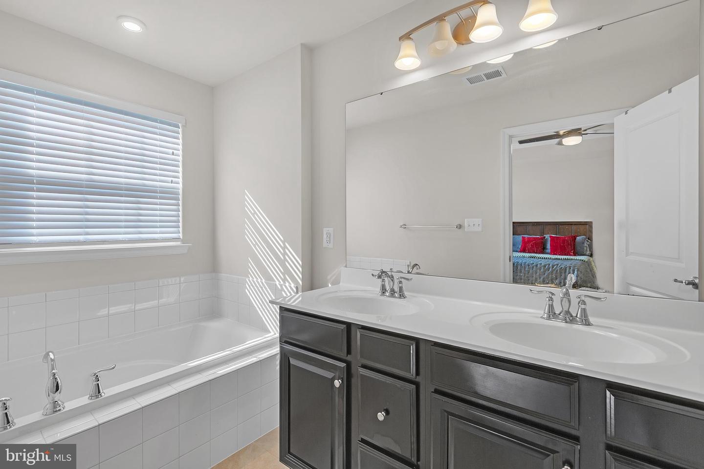519 STREAMVIEW DR, FREDERICKSBURG, Virginia 22405, 4 Bedrooms Bedrooms, ,3 BathroomsBathrooms,Residential,For sale,519 STREAMVIEW DR,VAST2041432 MLS # VAST2041432