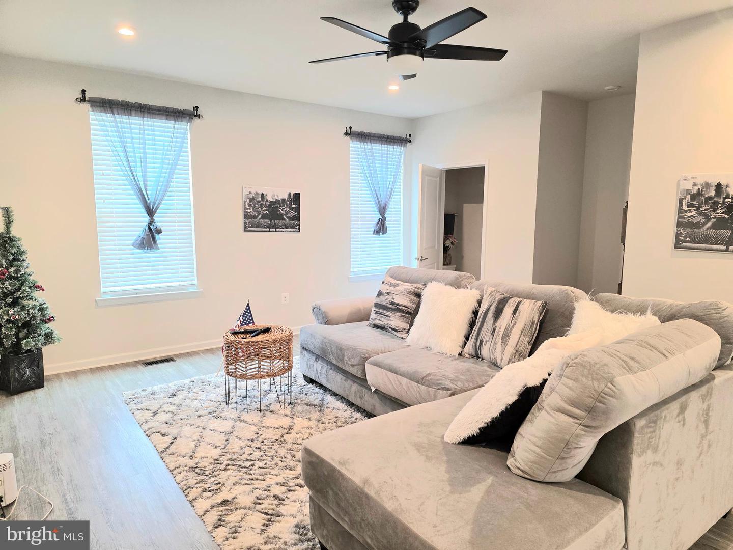 519 STREAMVIEW DR, FREDERICKSBURG, Virginia 22405, 4 Bedrooms Bedrooms, ,3 BathroomsBathrooms,Residential,For sale,519 STREAMVIEW DR,VAST2041432 MLS # VAST2041432
