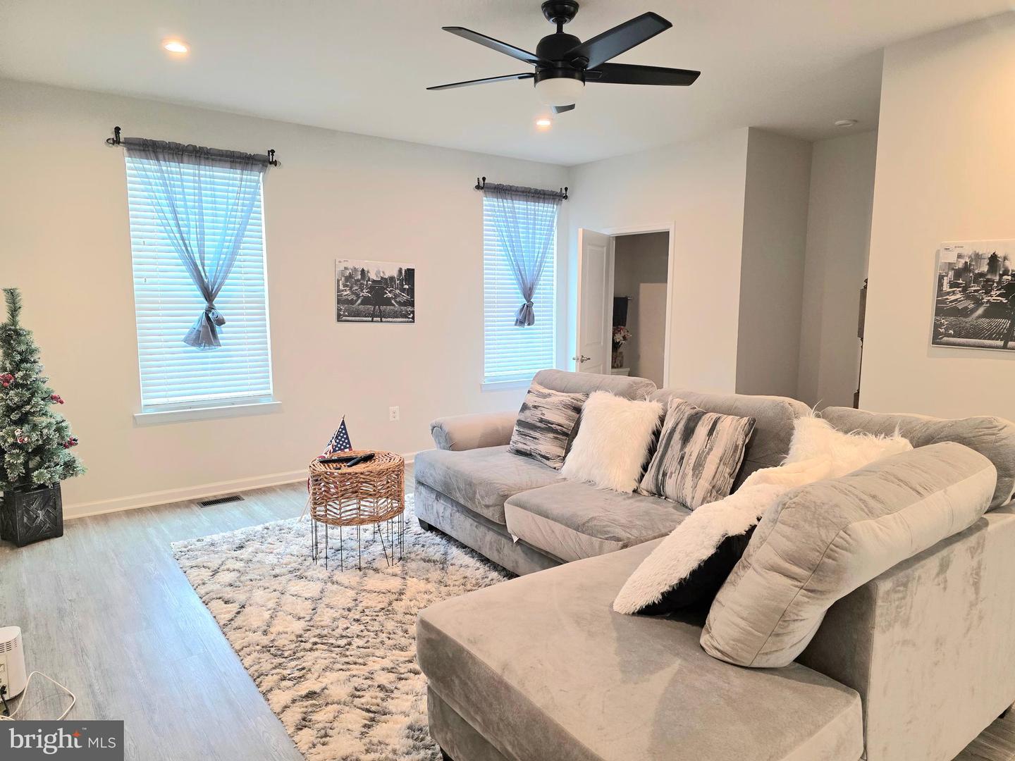 519 STREAMVIEW DR, FREDERICKSBURG, Virginia 22405, 4 Bedrooms Bedrooms, ,3 BathroomsBathrooms,Residential,For sale,519 STREAMVIEW DR,VAST2041432 MLS # VAST2041432