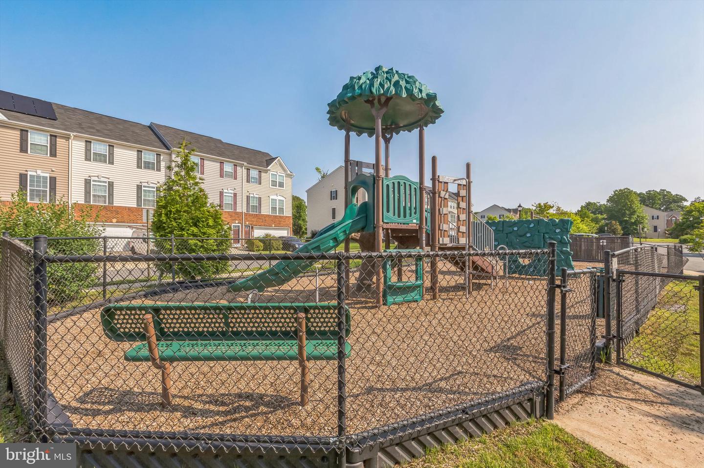 519 STREAMVIEW DR, FREDERICKSBURG, Virginia 22405, 4 Bedrooms Bedrooms, ,3 BathroomsBathrooms,Residential,For sale,519 STREAMVIEW DR,VAST2041432 MLS # VAST2041432