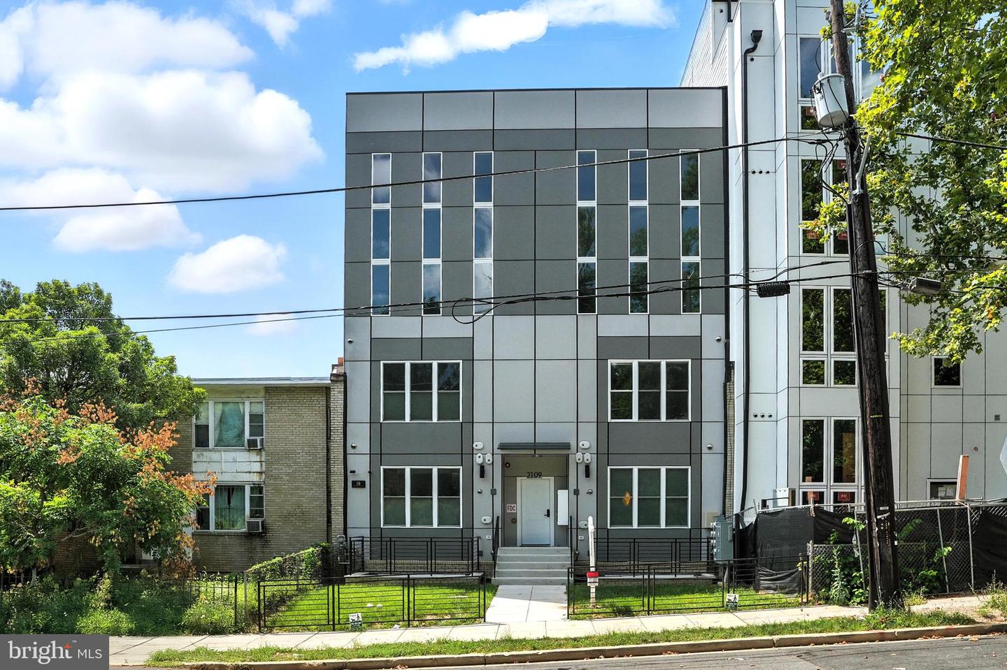 2109 M ST NE #8, WASHINGTON, District Of Columbia 20002, 3 Bedrooms Bedrooms, ,3 BathroomsBathrooms,Residential,For sale,2109 M ST NE #8,DCDC2213438 MLS # DCDC2213438
