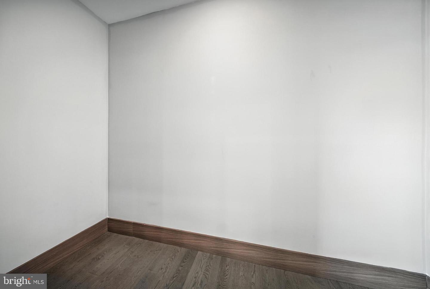 2109 M ST NE #8, WASHINGTON, District Of Columbia 20002, 3 Bedrooms Bedrooms, ,3 BathroomsBathrooms,Residential,For sale,2109 M ST NE #8,DCDC2213438 MLS # DCDC2213438