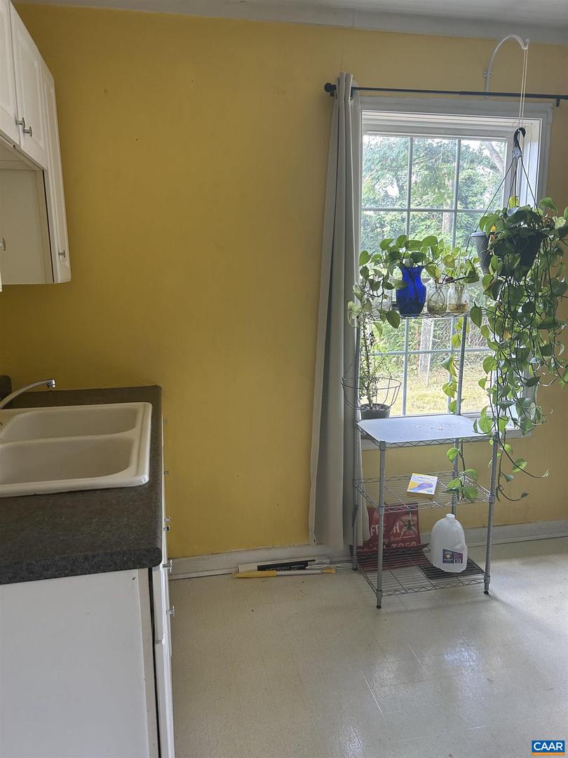 708 NASSAU ST, CHARLOTTESVILLE, Virginia 22902, 2 Bedrooms Bedrooms, ,1 BathroomBathrooms,Residential,For sale,708 NASSAU ST,667417 MLS # 667417