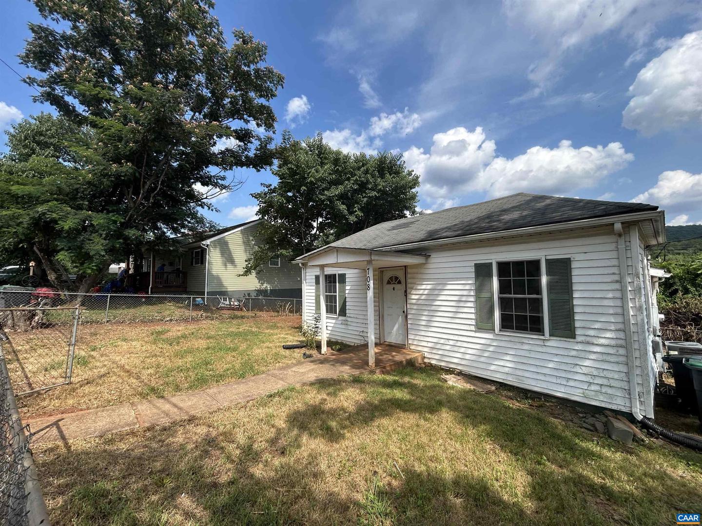 708 NASSAU ST, CHARLOTTESVILLE, Virginia 22902, 2 Bedrooms Bedrooms, ,1 BathroomBathrooms,Residential,For sale,708 NASSAU ST,667417 MLS # 667417