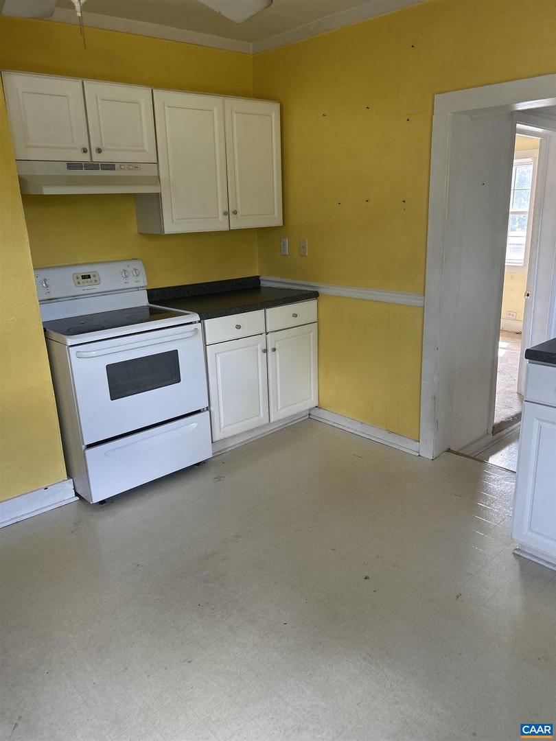 708 NASSAU ST, CHARLOTTESVILLE, Virginia 22902, 2 Bedrooms Bedrooms, ,1 BathroomBathrooms,Residential,For sale,708 NASSAU ST,667417 MLS # 667417